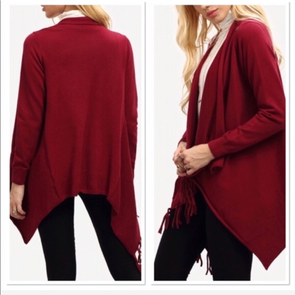 🚨CLOSET CLOSING🚨 Red Open Front or Button Poncho/Shrug/Cardigan - Picture 2 of 4